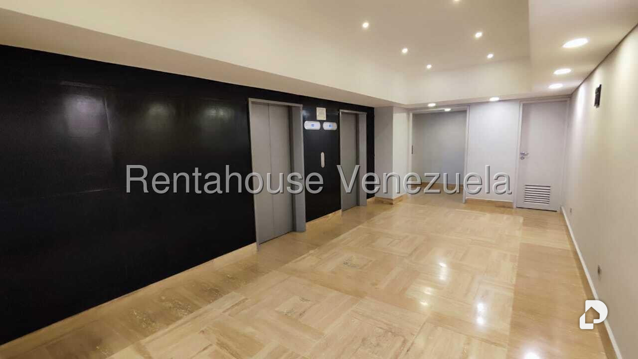 Apartamento en Las Mercedes, Caracas – 2