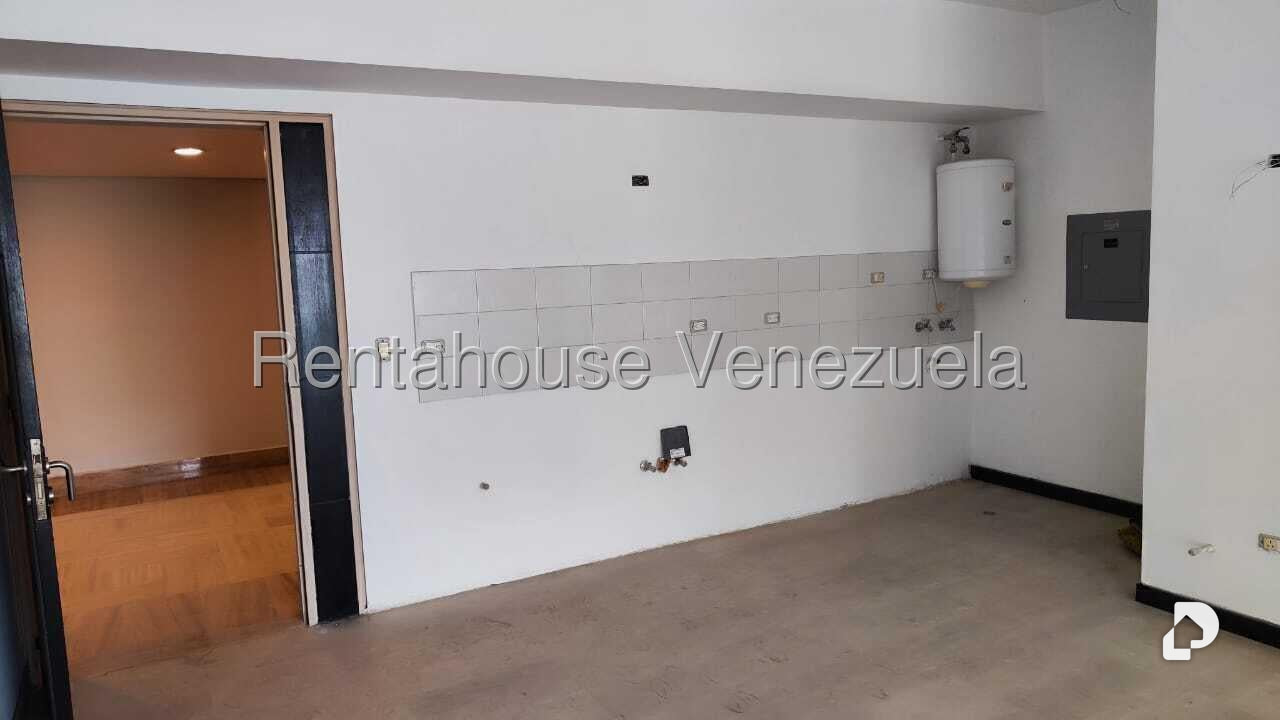 Apartamento en Las Mercedes, Caracas – 15