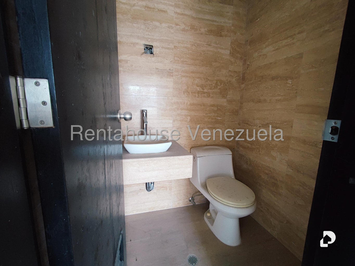 Apartamento en Las Mercedes, Caracas – 16