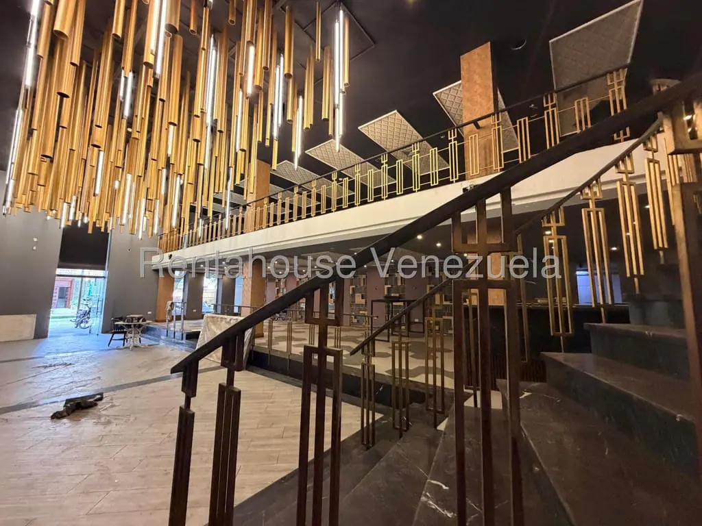 Commercial space in Las Mercedes, Caracas - 1