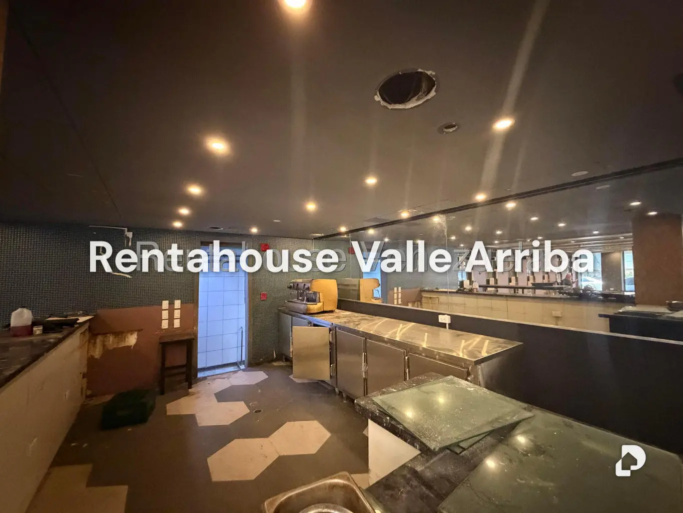 Commercial space in Las Mercedes, Caracas – 4
