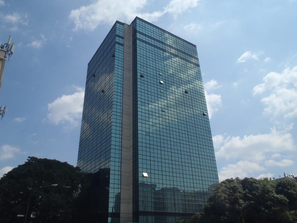 Local comercial en El Bosque, Caracas - 1