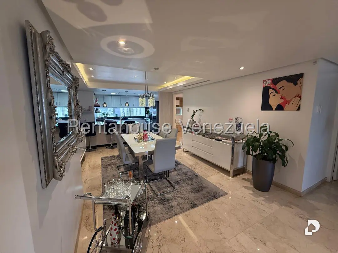 Apartamento en Altamira, Caracas – 14