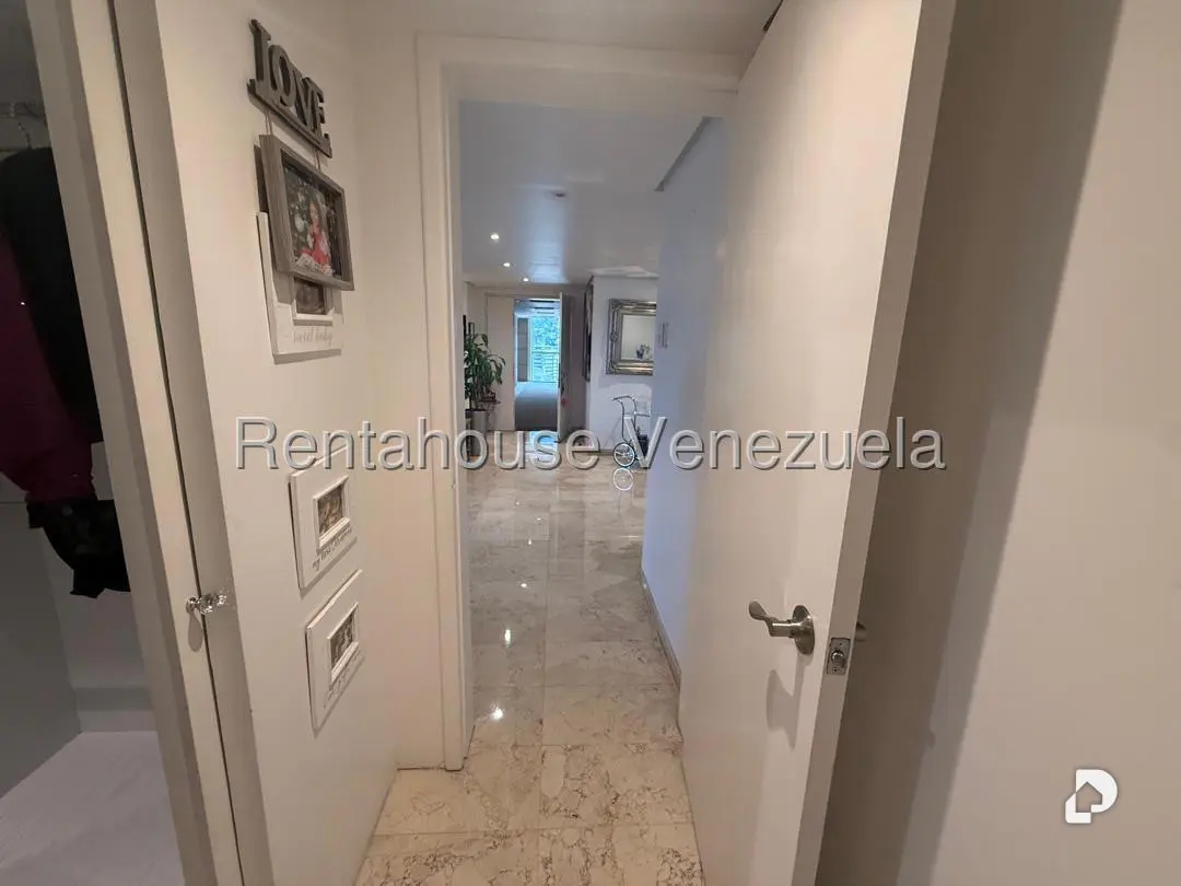 Apartamento en Altamira, Caracas – 10
