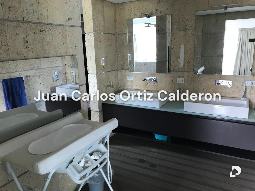 Casa en Cumbres de Curumo, Caracas – 19