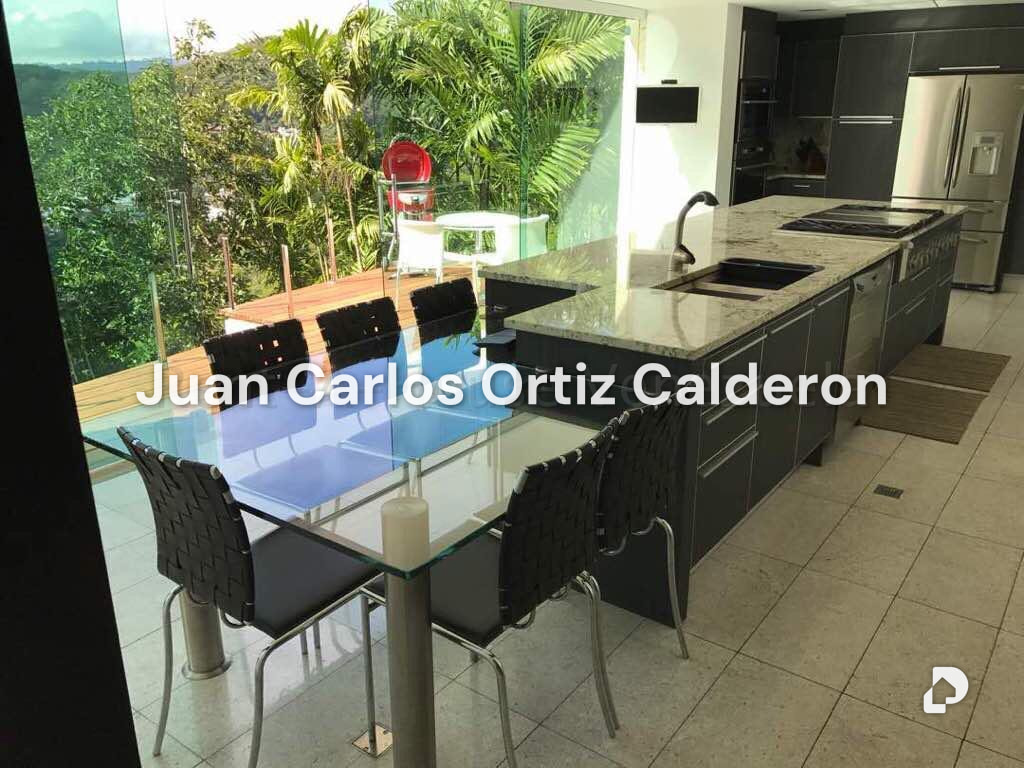 Casa en Cumbres de Curumo, Caracas – 12