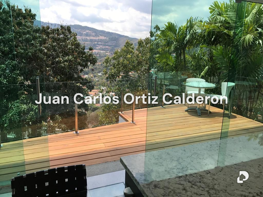 Casa en Cumbres de Curumo, Caracas – 13