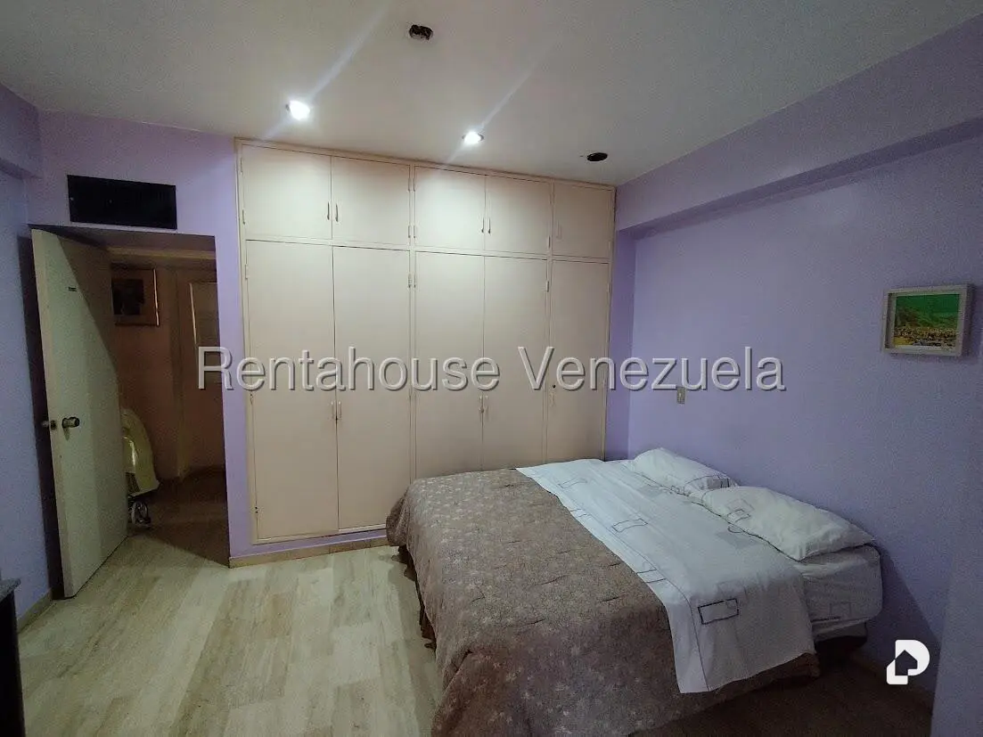 Apartamento en La Florida, Caracas – 21