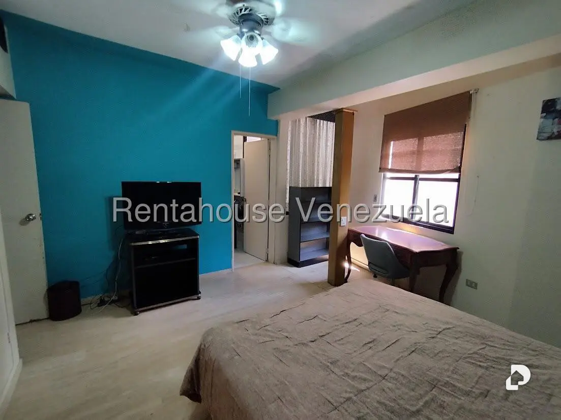 Apartamento en La Florida, Caracas – 18