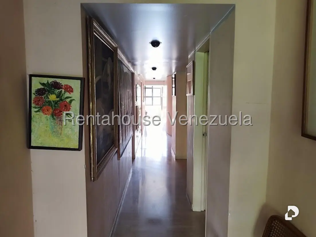 Apartamento en La Florida, Caracas – 12