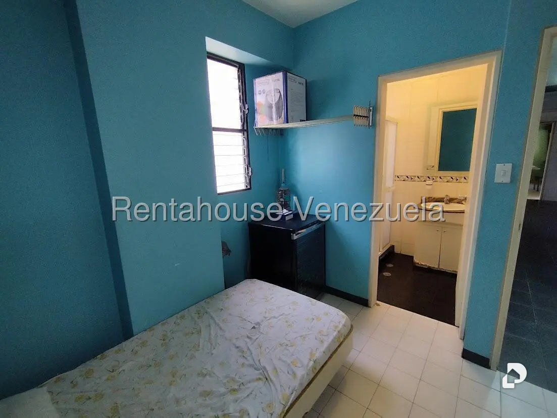 Apartamento en La Florida, Caracas – 24
