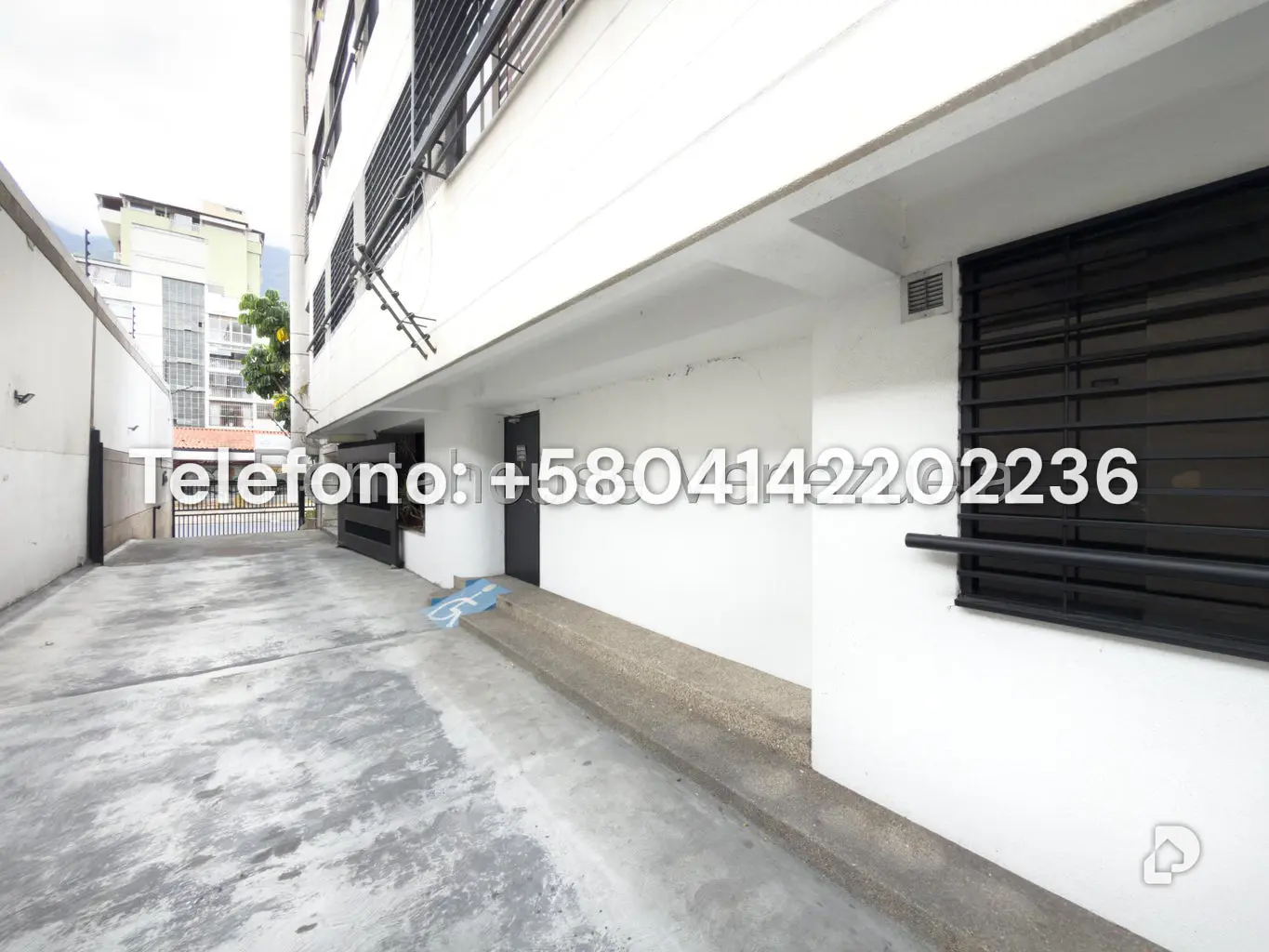 Apartment in Los Palos Grandes, Caracas – 1