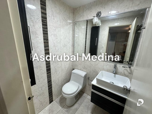 Apartamento en Colinas de Bello Monte, Caracas – 10