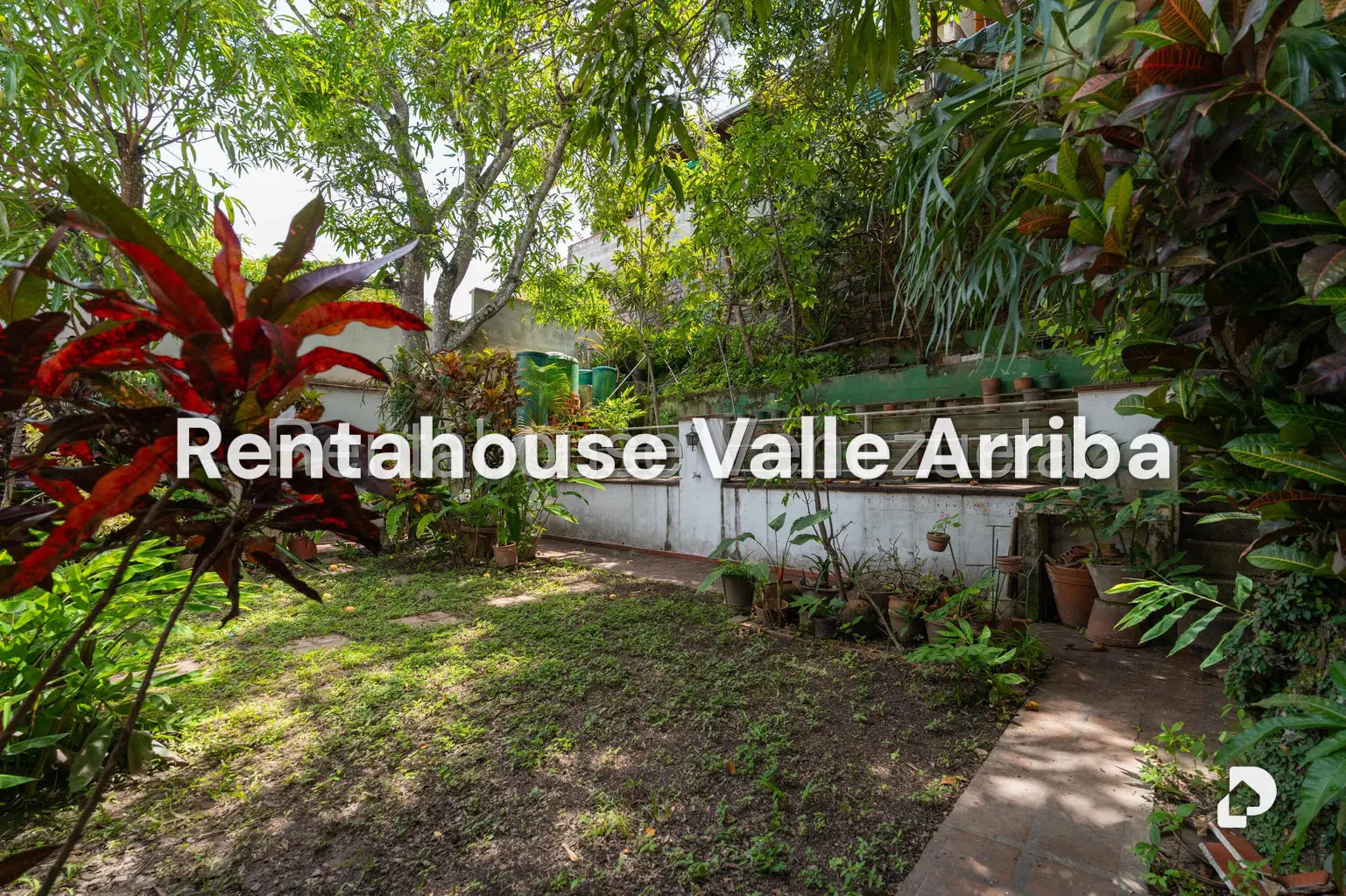 House in El Cafetal, Caracas – 24