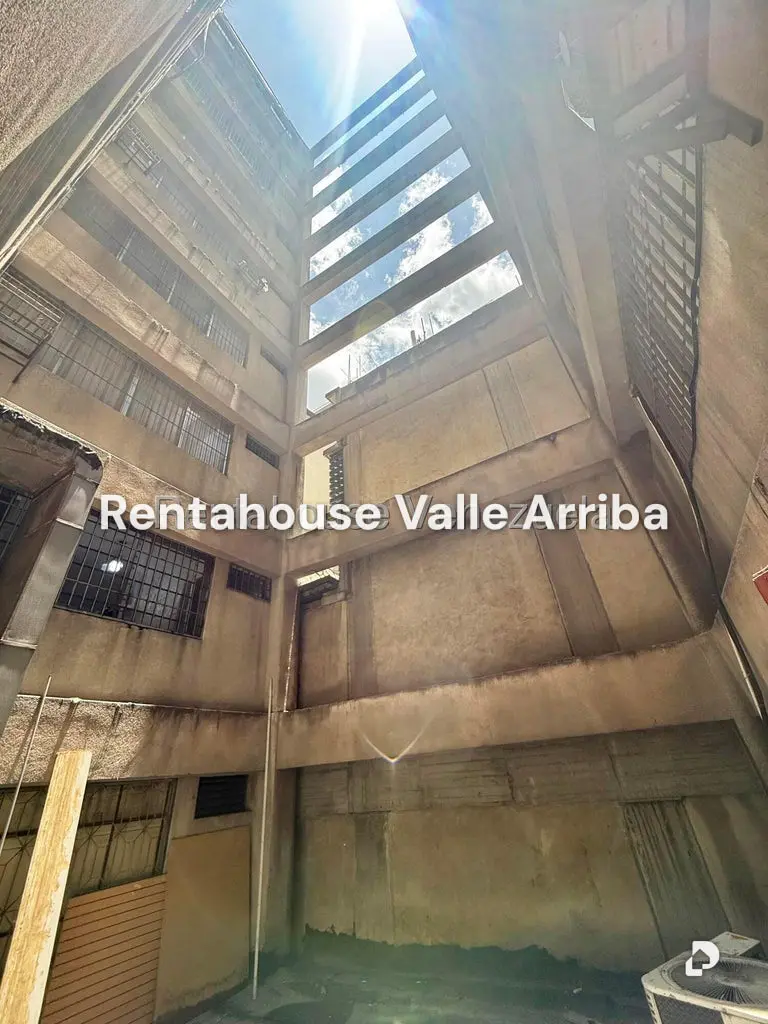 Edificio en Centro, Caracas – 12