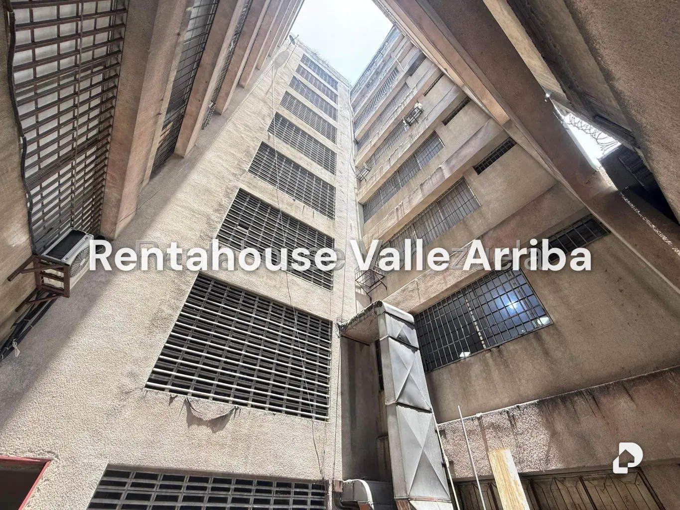 Edificio en Centro, Caracas – 13