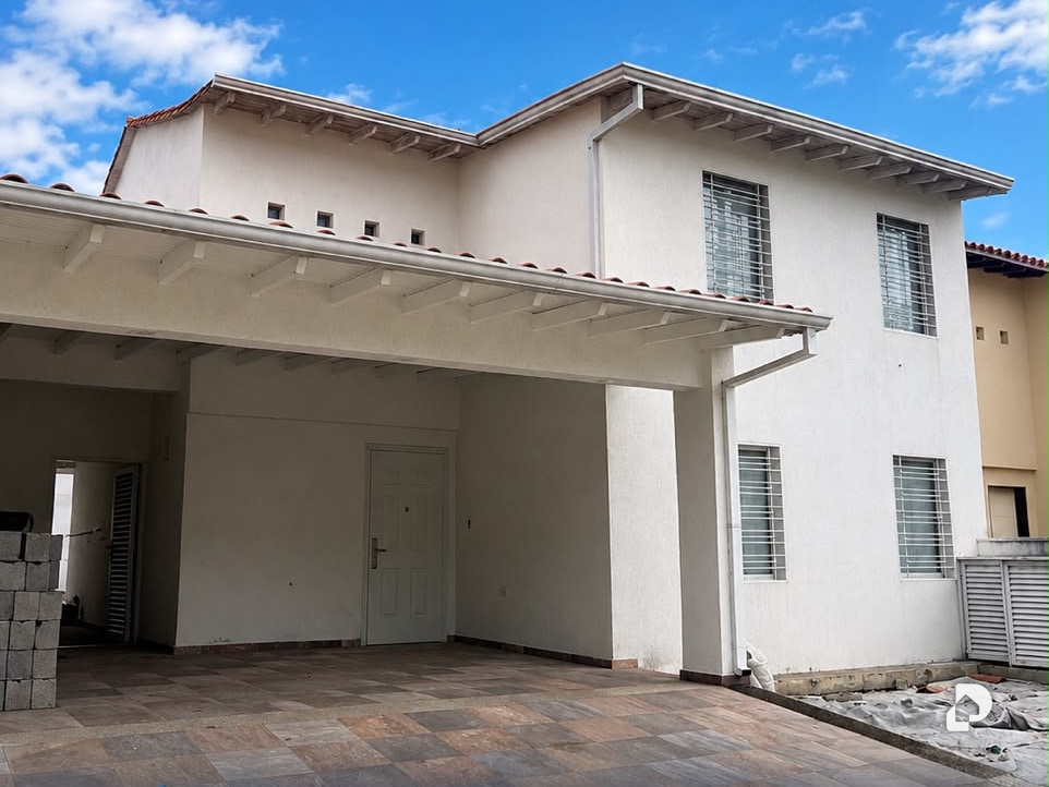 Townhouse en Urbanización Casa de Campo, Araure – 1