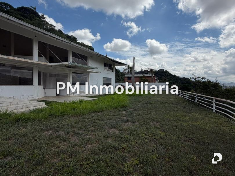 Casa en Colinas de Tamanaco, Caracas – 11