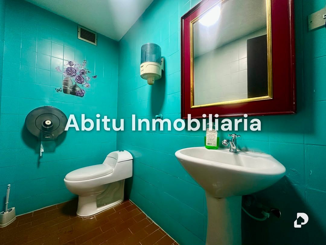 Local comercial en La Urbina, Caracas – 6