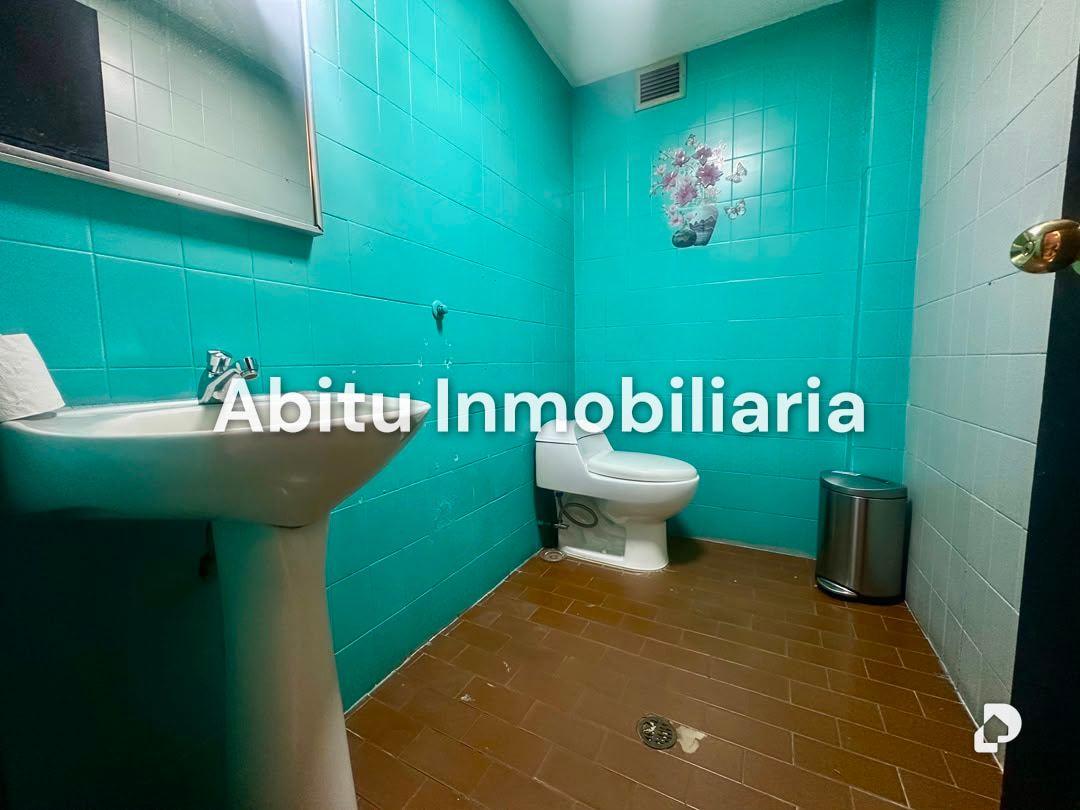 Local comercial en La Urbina, Caracas – 7