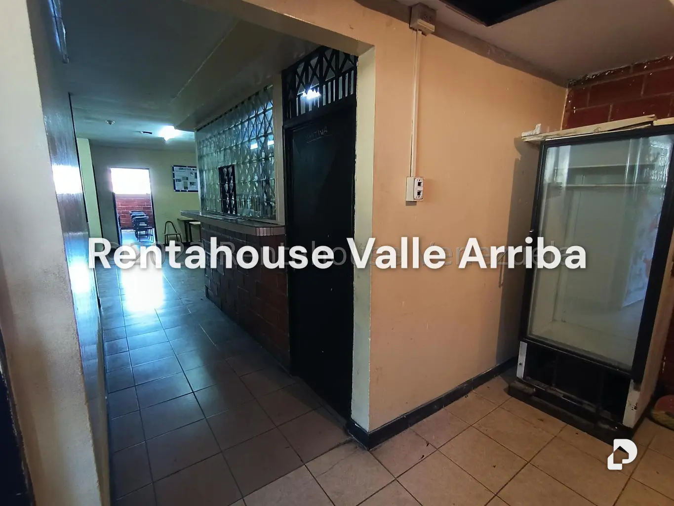 Building in Guarenas – 28