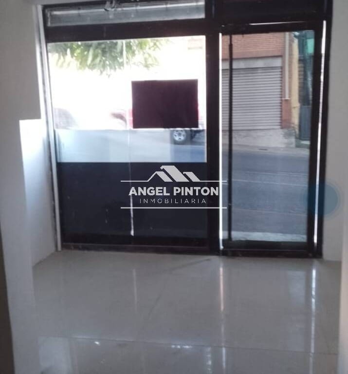 Local comercial en Av Sucre de los Dos Caminos, Caracas - 1