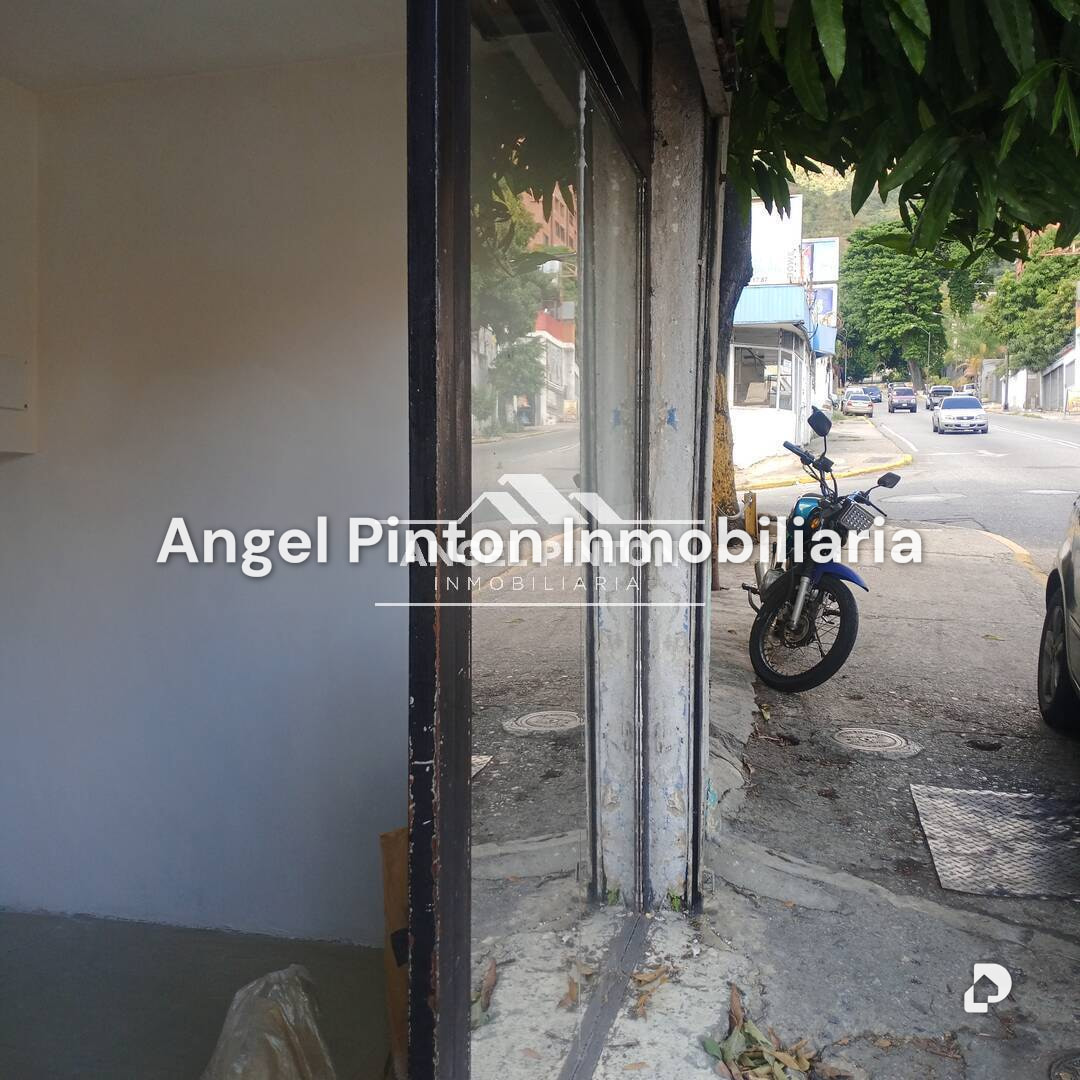 Local comercial en Av Sucre de los Dos Caminos, Caracas – 4
