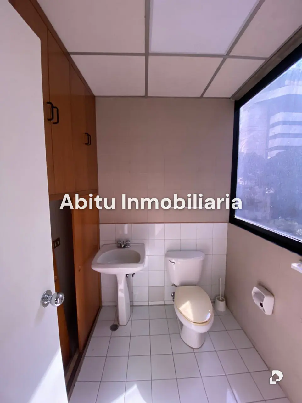 Oficina en El Rosal, Caracas – 17