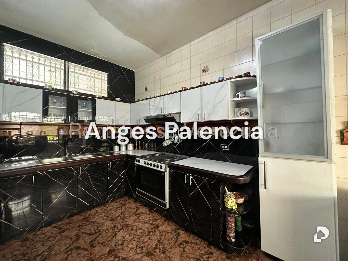 Casa en San Ignacio, Maracay – 11