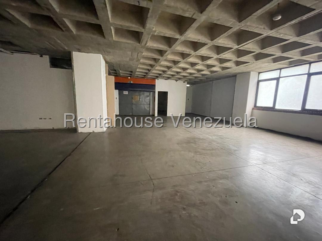 Local comercial en El Valle, Caracas – 3
