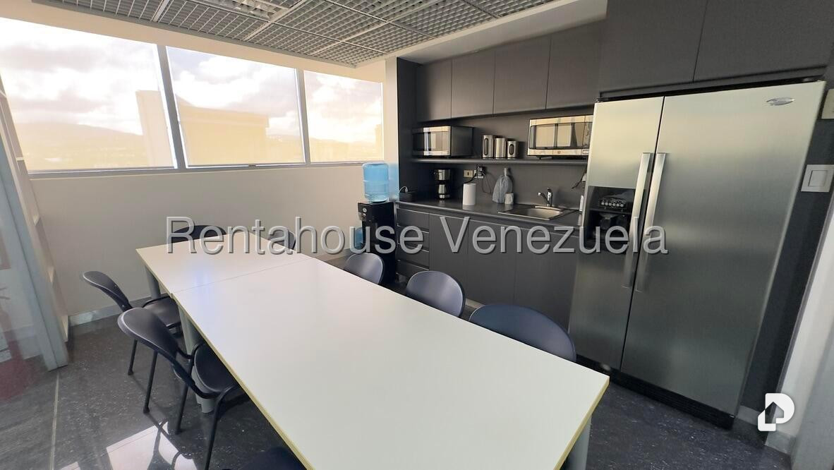 Local comercial en Los Dos Caminos, Caracas – 20