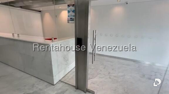 Local comercial en Los Dos Caminos, Caracas – 22