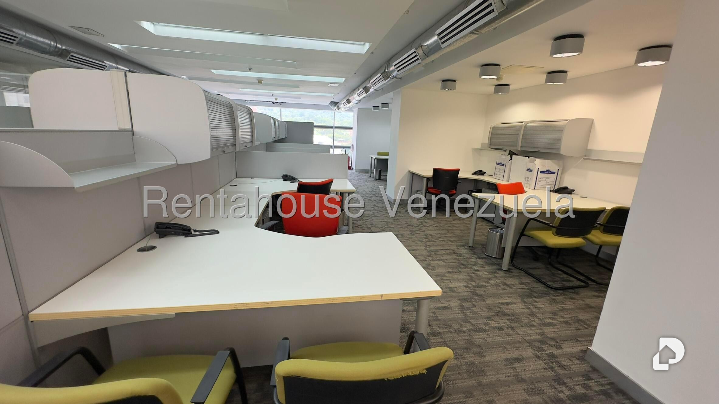 Local comercial en Los Dos Caminos, Caracas – 12
