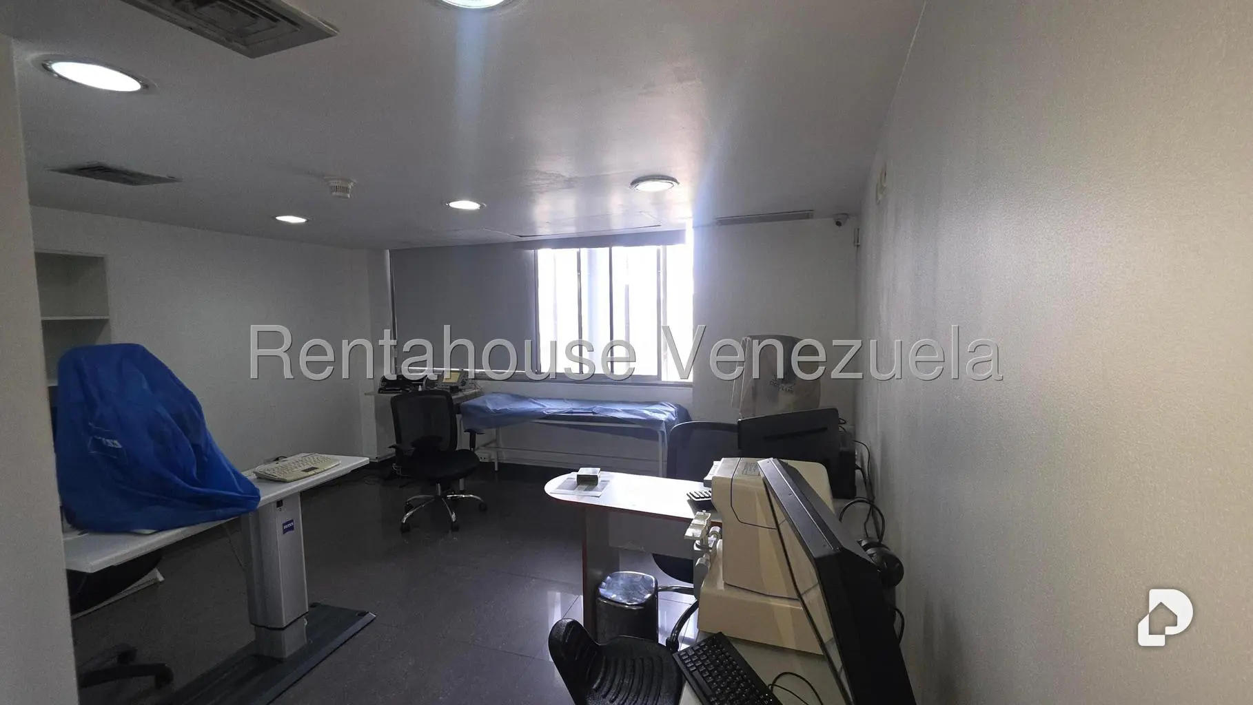 Local comercial en Parroquia Catedral, Caracas – 27