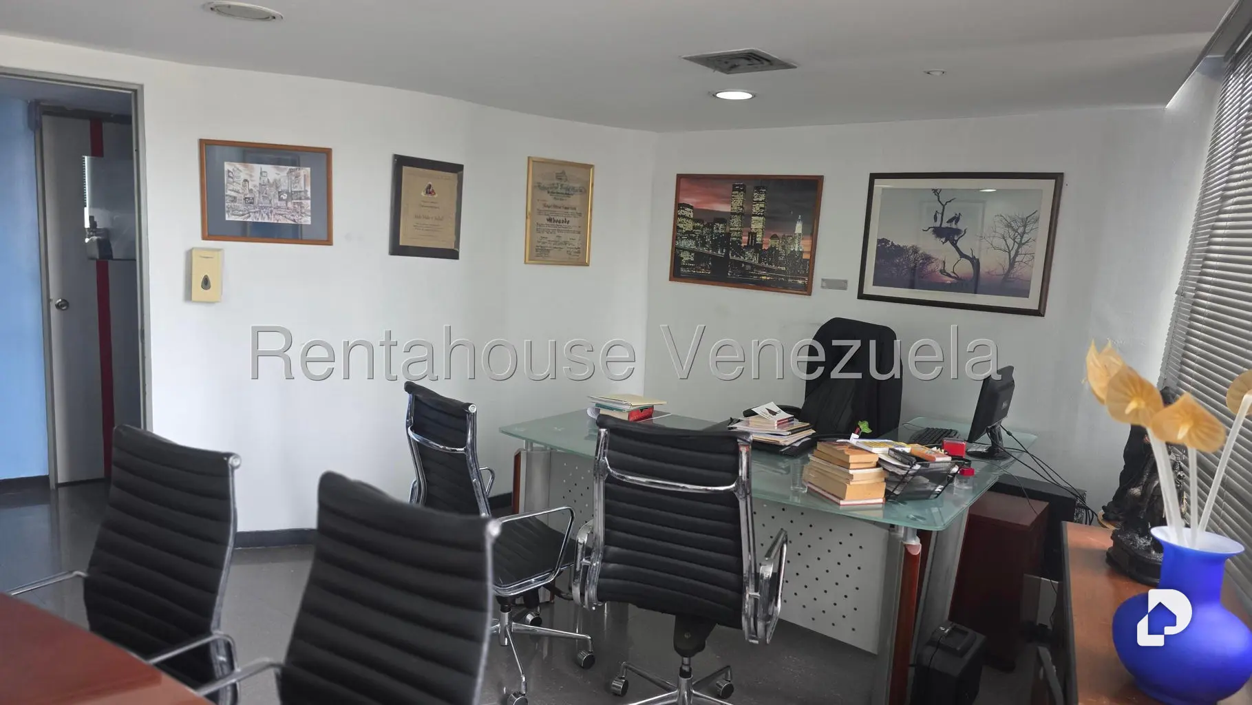 Local comercial en Parroquia Catedral, Caracas – 17