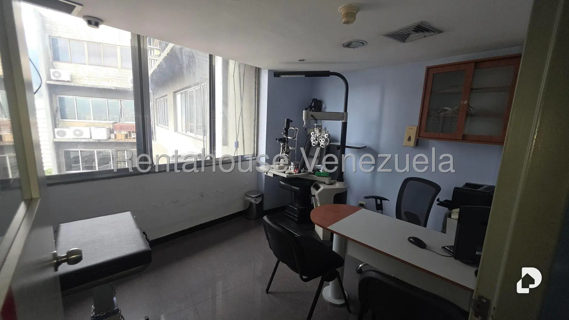 Local comercial en Parroquia Catedral, Caracas – 26