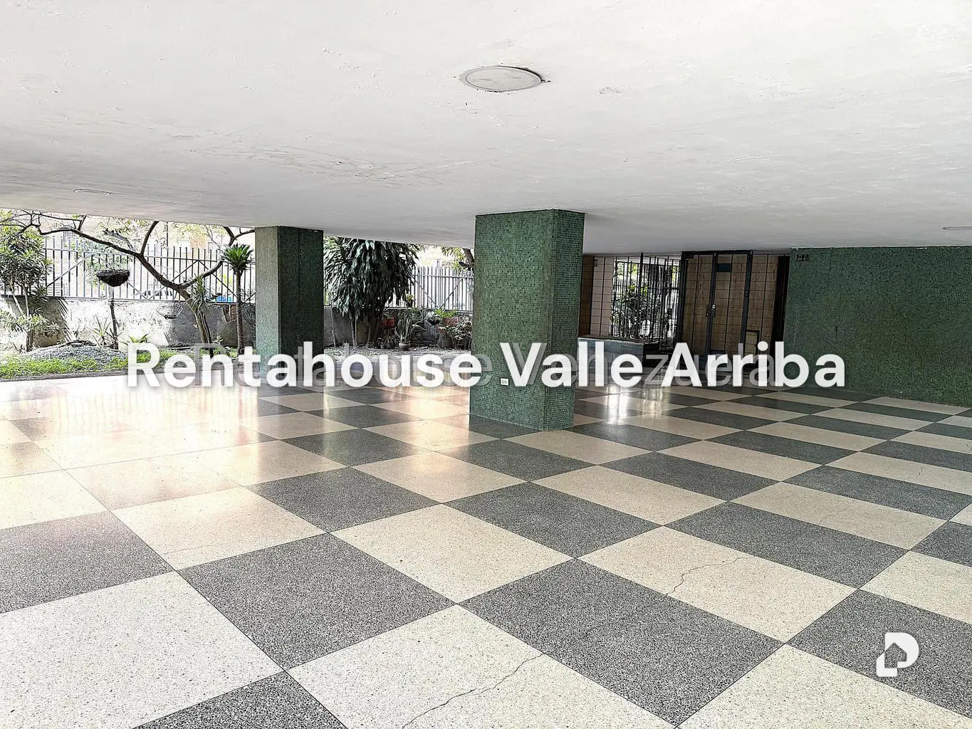 Apartamento en La Florida, Caracas – 12