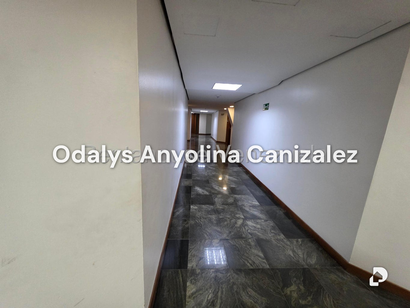 Office in Chuao, Caracas – 13
