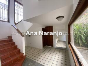 House in Prados del Este, Caracas – 13