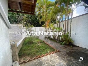House in Prados del Este, Caracas – 3