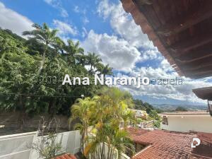House in Prados del Este, Caracas – 25
