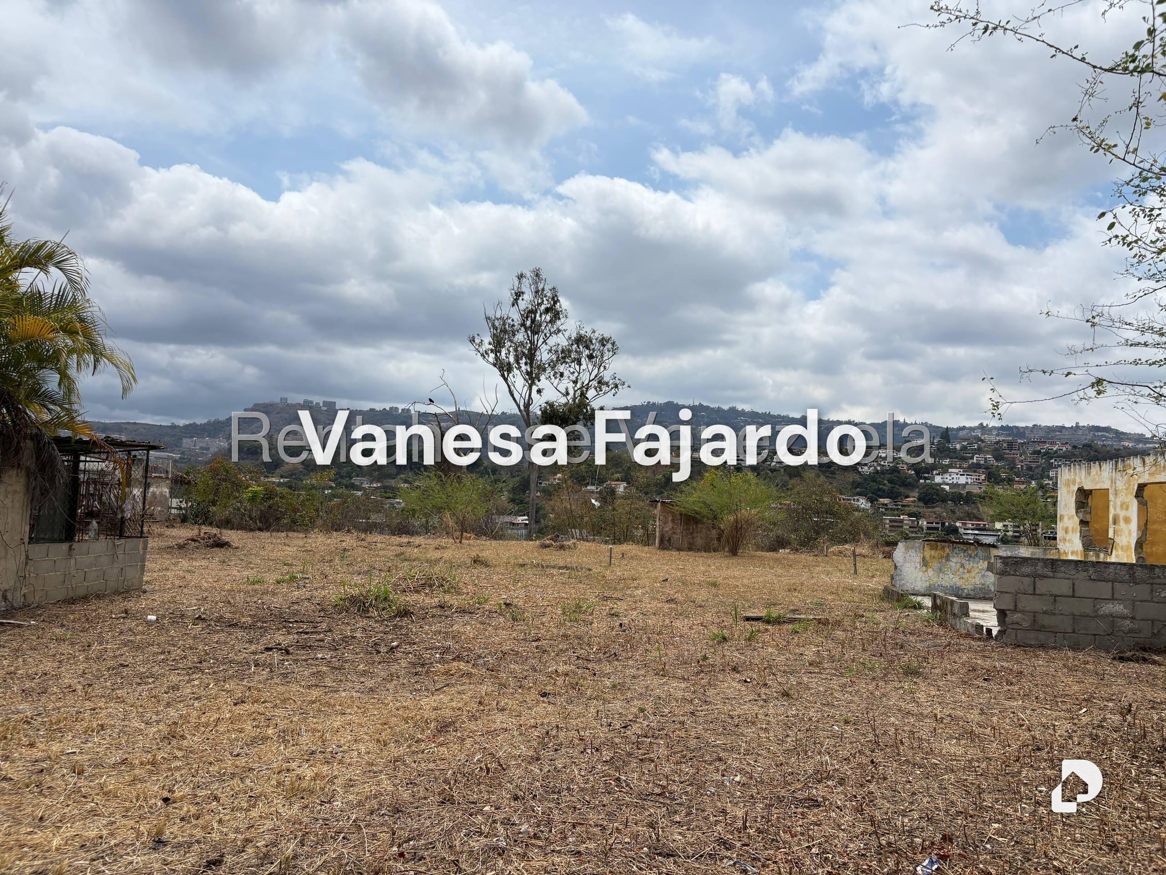 Terreno en Macaracuay, Caracas – 19