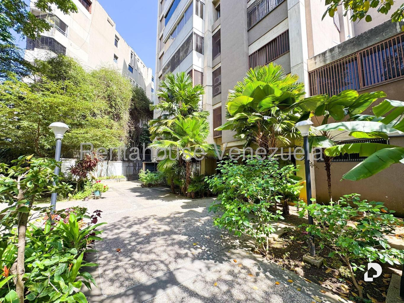 Apartamento en San Bernardino, Caracas – 3