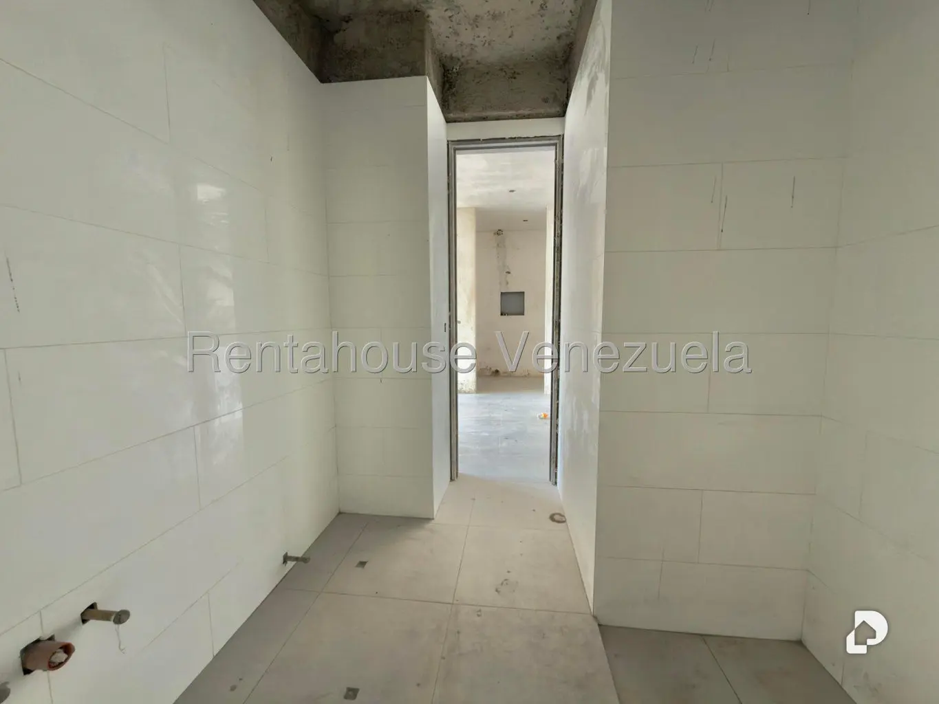 Apartamento en El Rosal, Caracas – 12