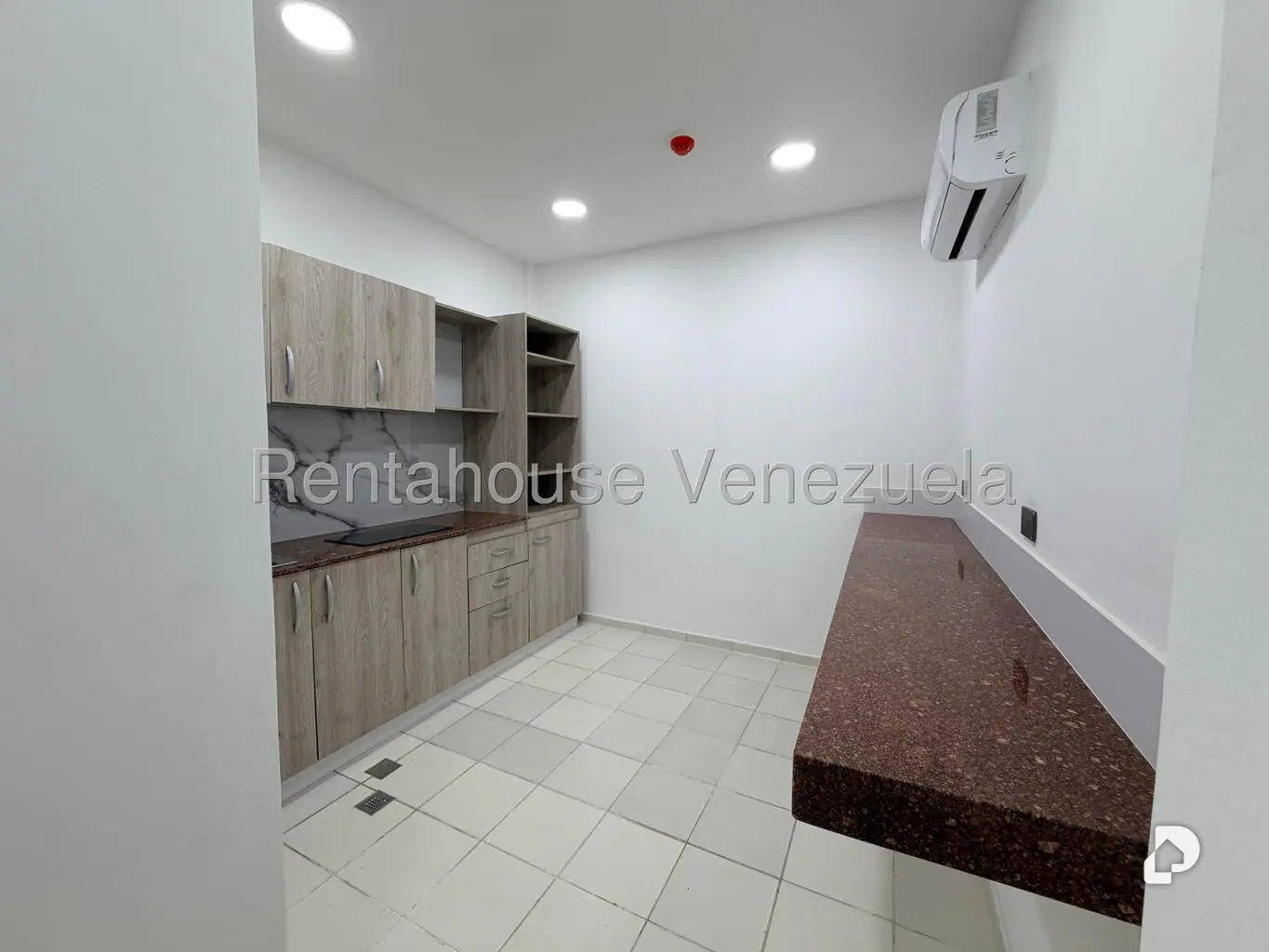 Casa en San Román, Caracas – 10
