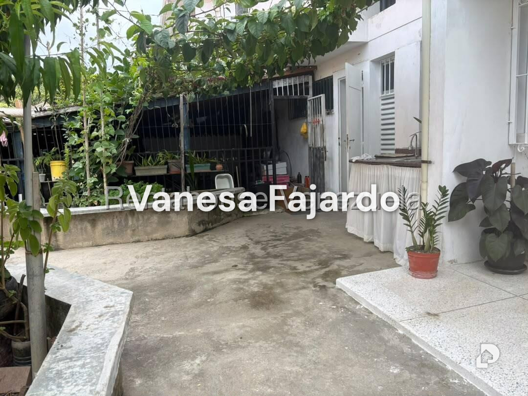Casa en La Boyera, Caracas – 16