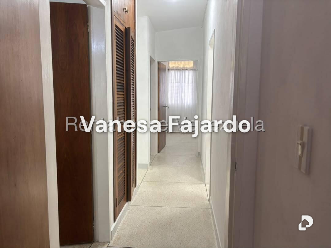 Casa en La Boyera, Caracas – 11