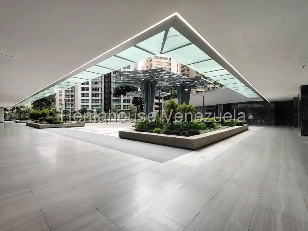 Oficina en Campo Alegre, Caracas - 1