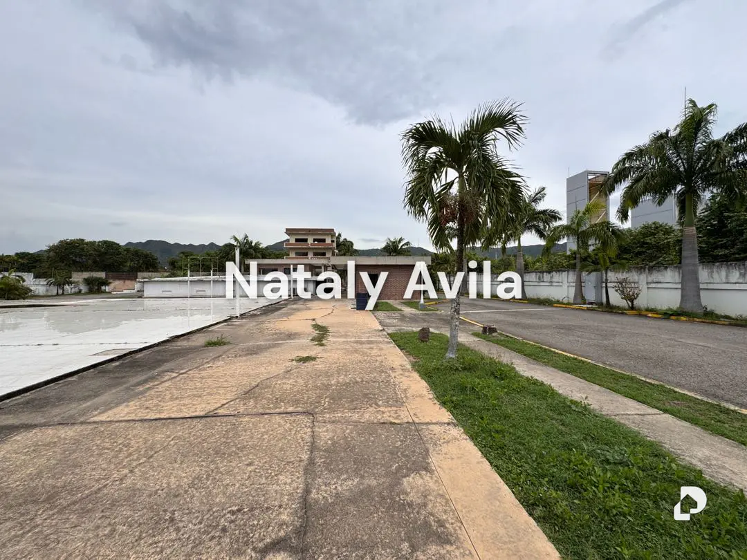 Terreno en Av. Bolívar Norte, Valencia – 5
