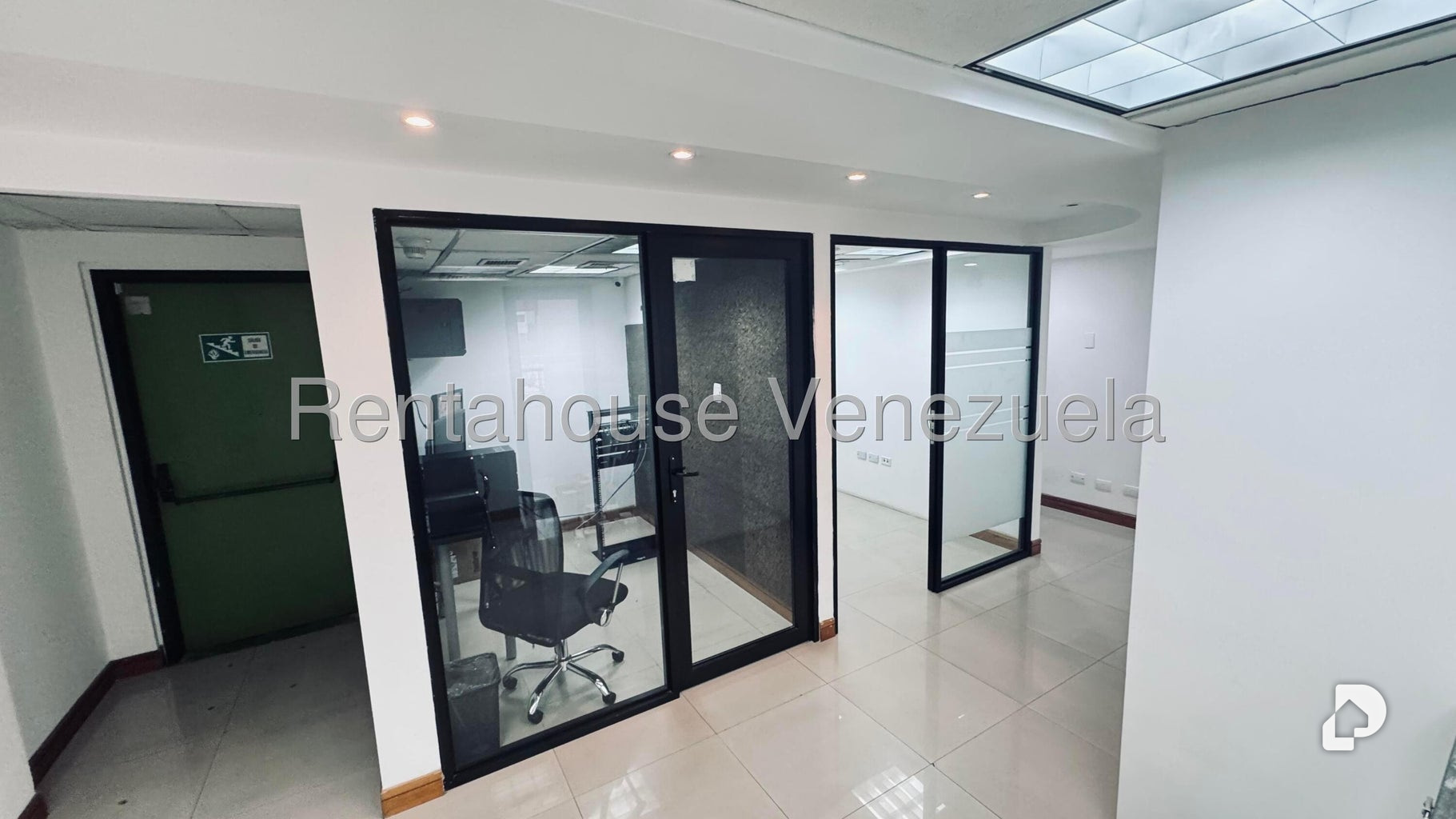 Oficina en El Rosal, Caracas – 23